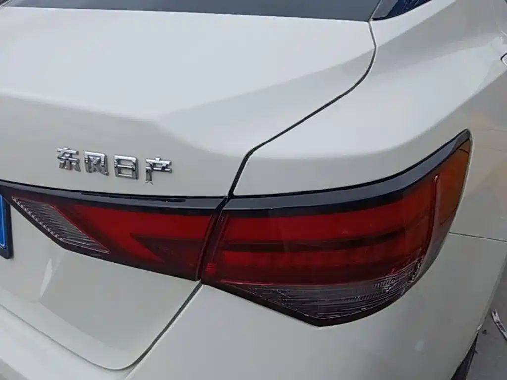 Nissan Sylphy — миниатюра 8