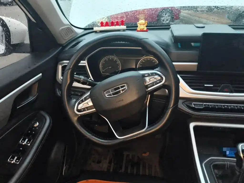 Geely Vision X6 — миниатюра 11