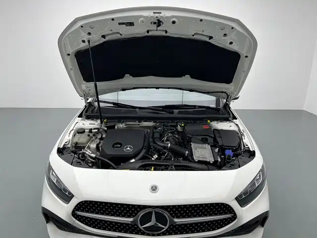 Mercedes-Benz A-Class — миниатюра 9