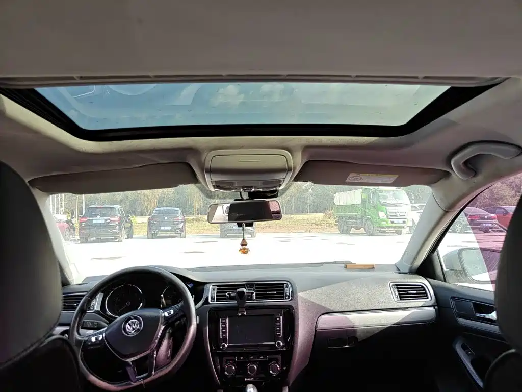 Volkswagen Sagitar — миниатюра 19