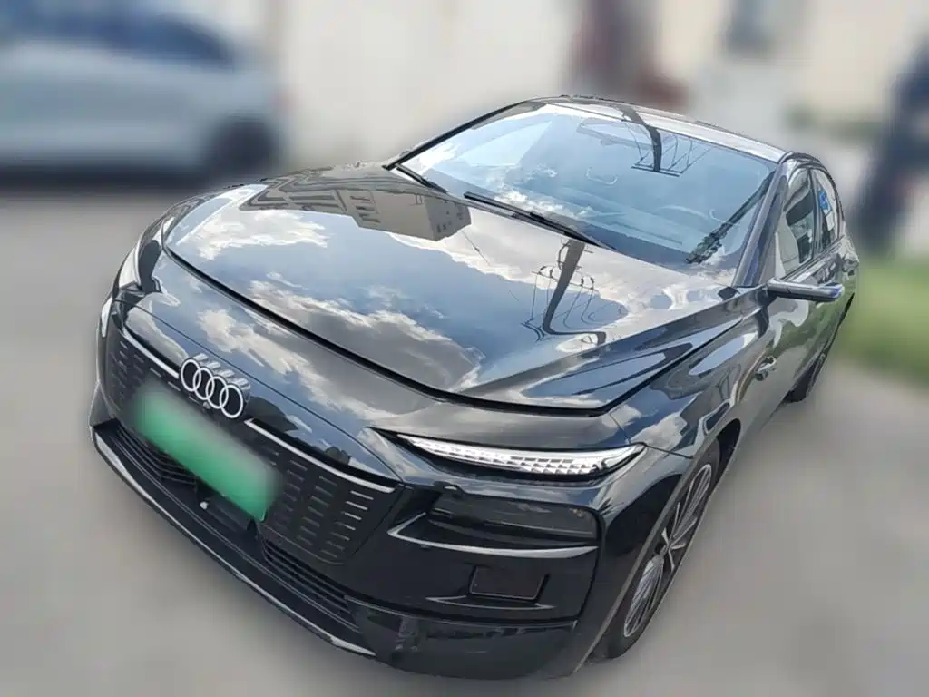Audi Q6L E-tron