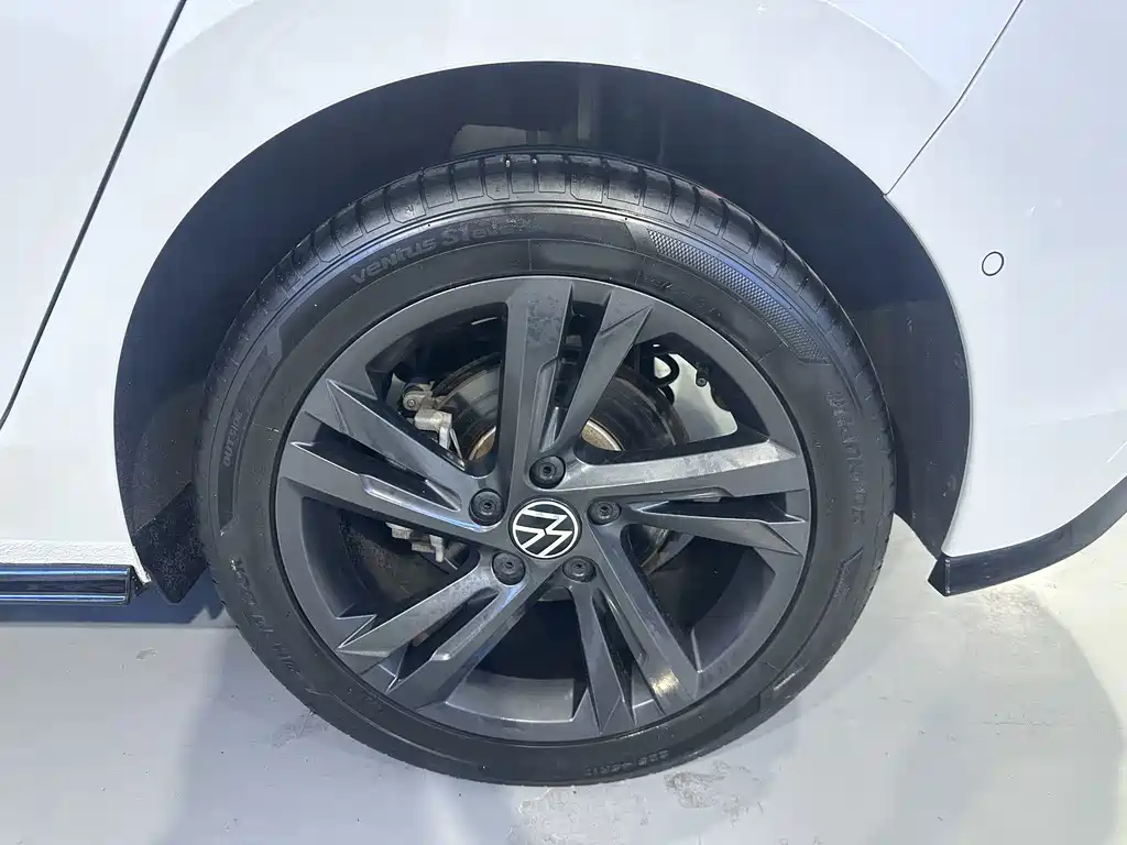 Volkswagen Golf — миниатюра 17