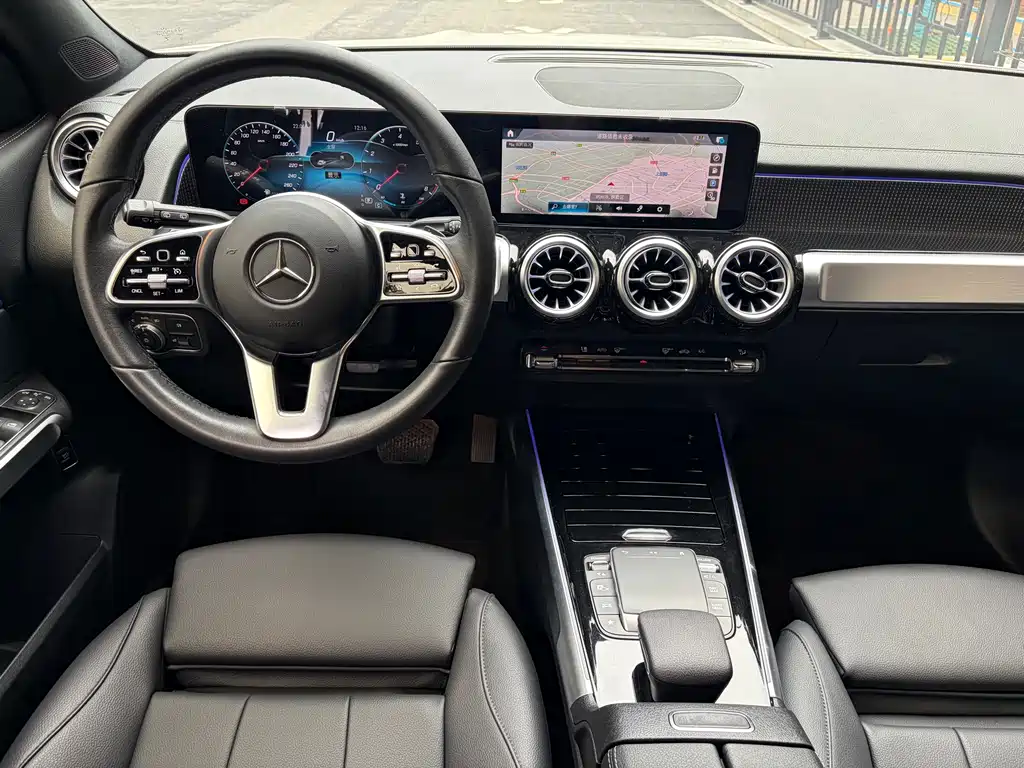 Mercedes-Benz GLB — миниатюра 13