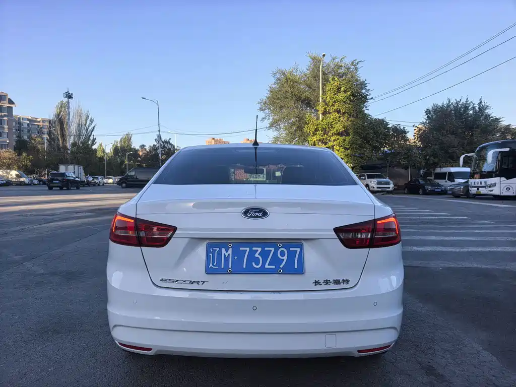Ford Escort — миниатюра 3