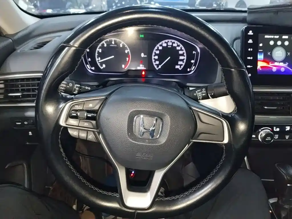 Honda Accord — миниатюра 11