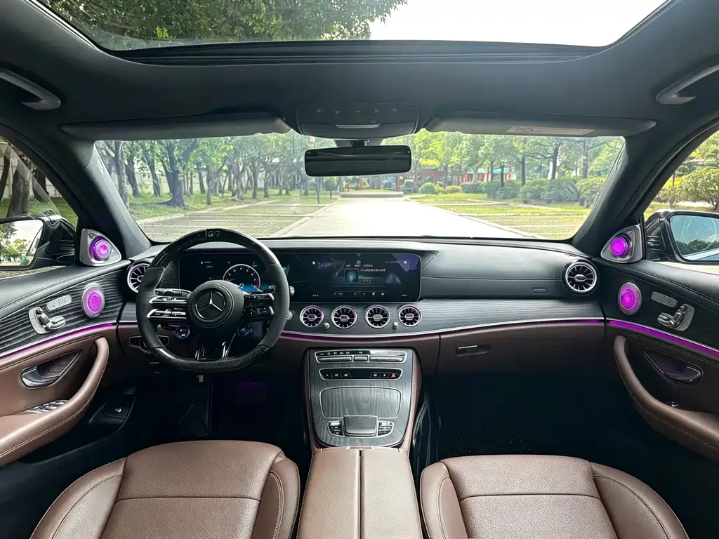 Mercedes-Benz E-Class — миниатюра 6