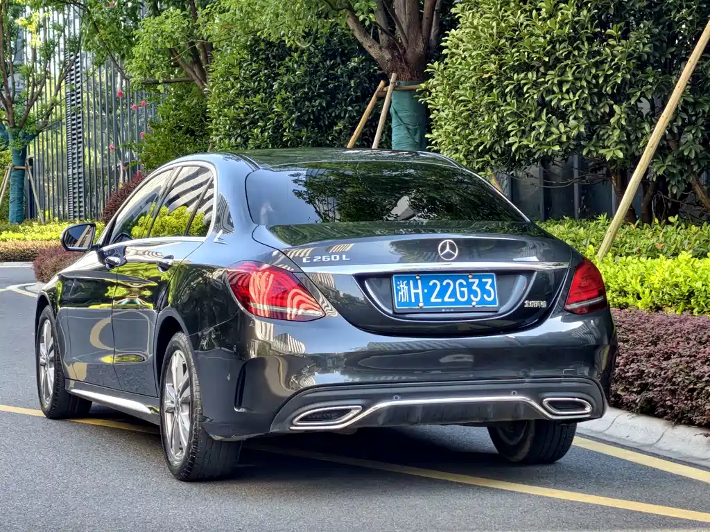 Mercedes-Benz C-Class — миниатюра 4