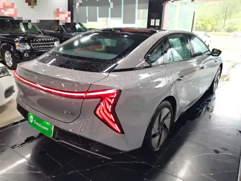 Hongqi Hongqi EH7 — миниатюра 7