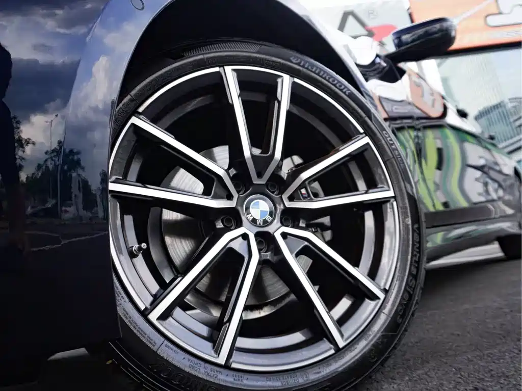 BMW 3 Series — миниатюра 7