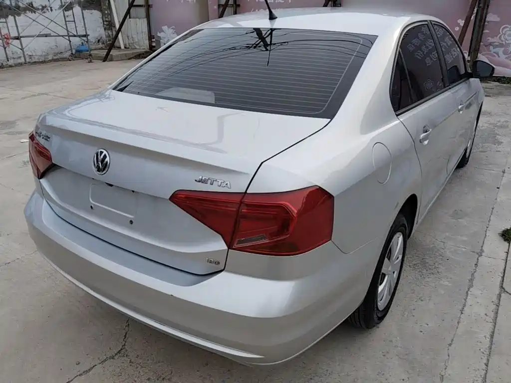 Volkswagen Jetta 2017 1.5L MT Fashion