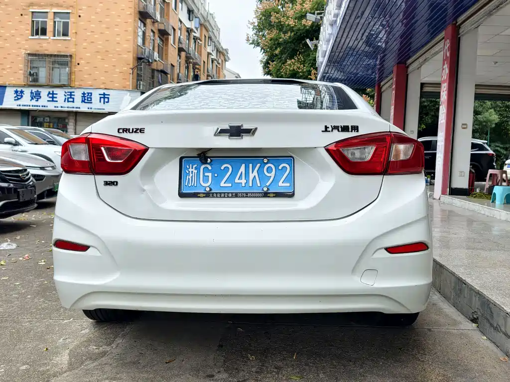 Chevrolet Cruze — миниатюра 4