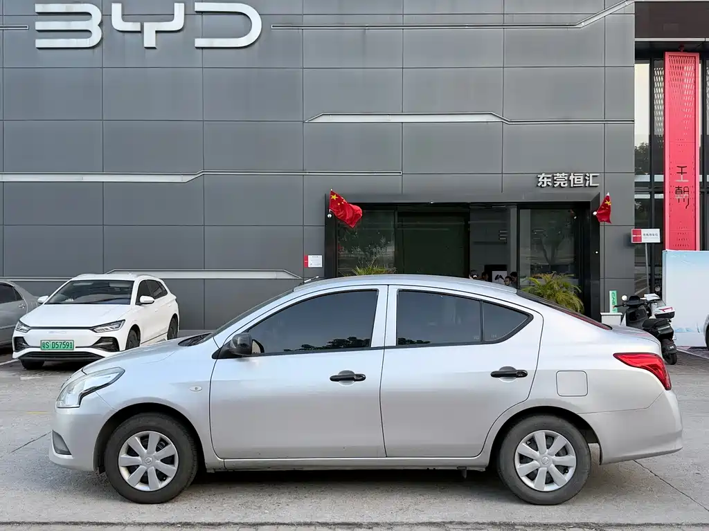 Nissan Sunny — миниатюра 11