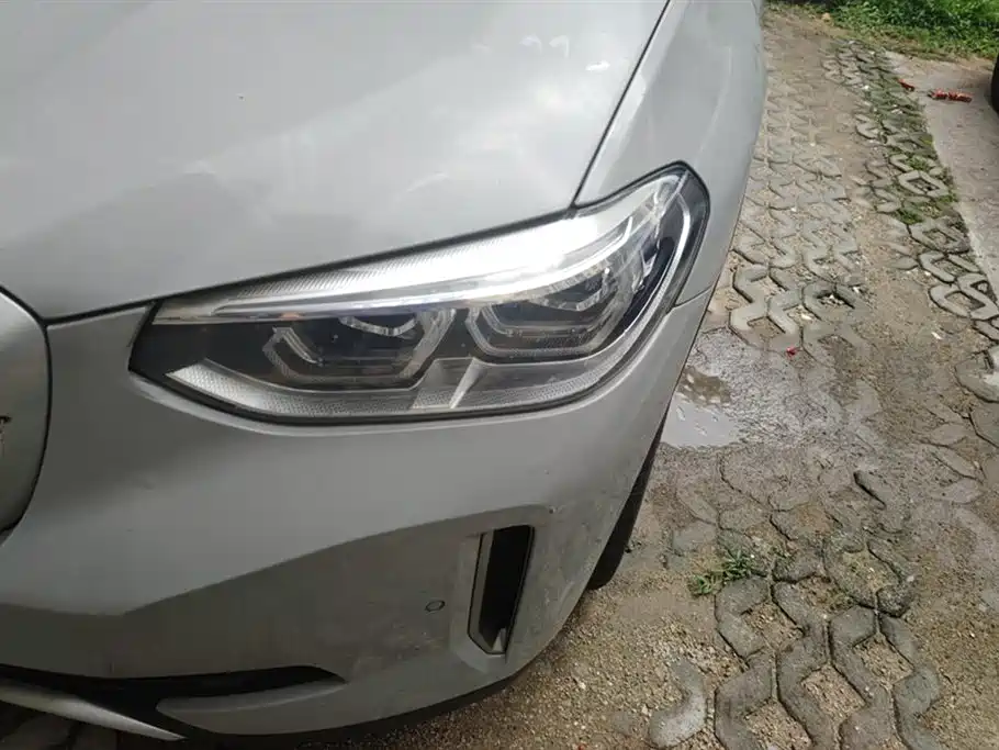 BMW iX3 2021 Lead