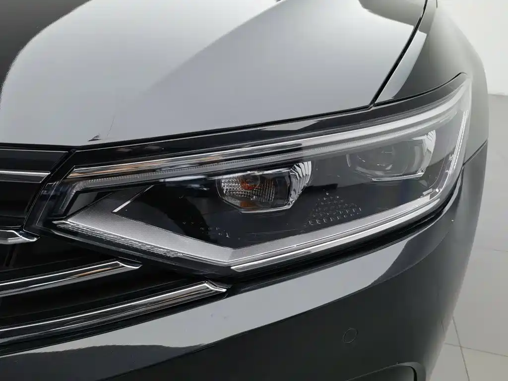Volkswagen Magotan — миниатюра 7