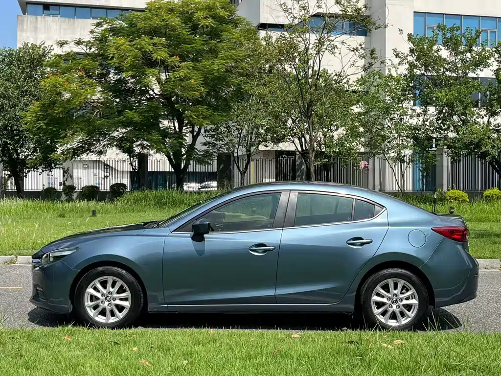 Mazda 3 Axela — миниатюра 7