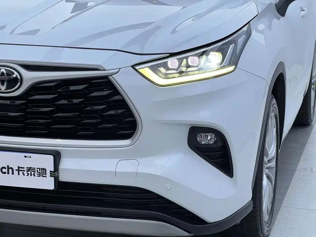 Toyota Highlander — миниатюра 7