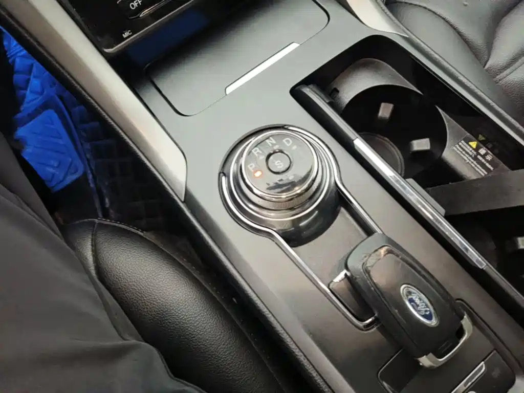Ford Mondeo — миниатюра 14