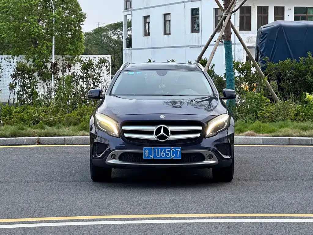 Mercedes-Benz GLA — миниатюра 2