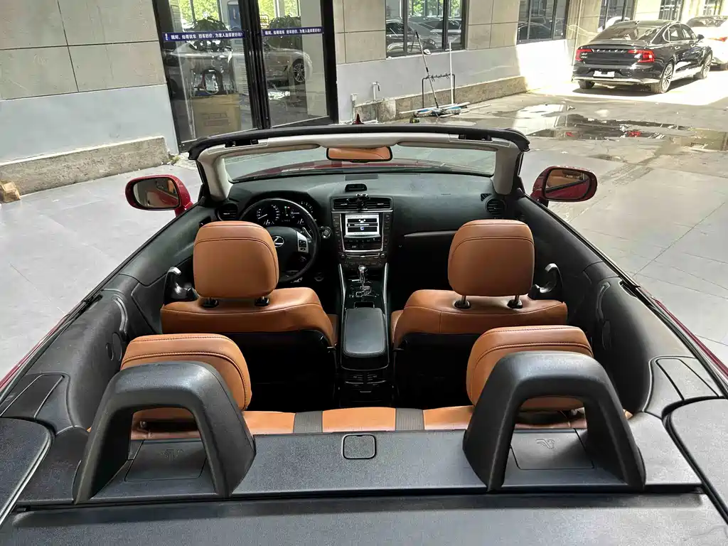 Lexus IS — миниатюра 8