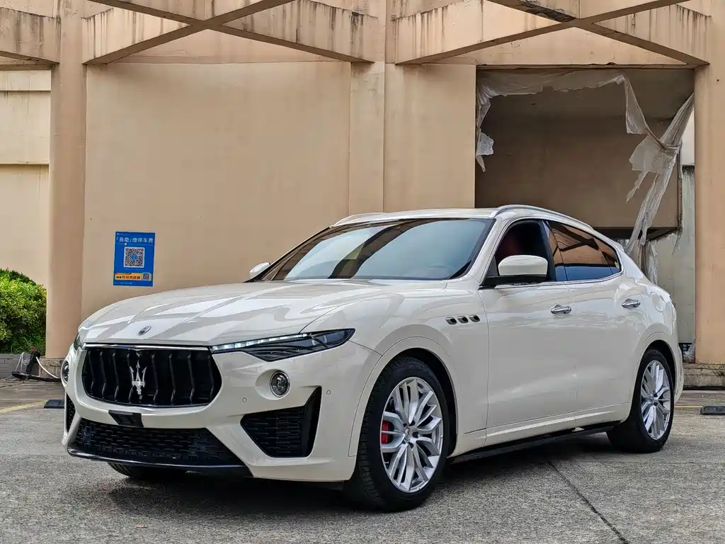 Maserati Levante 2022