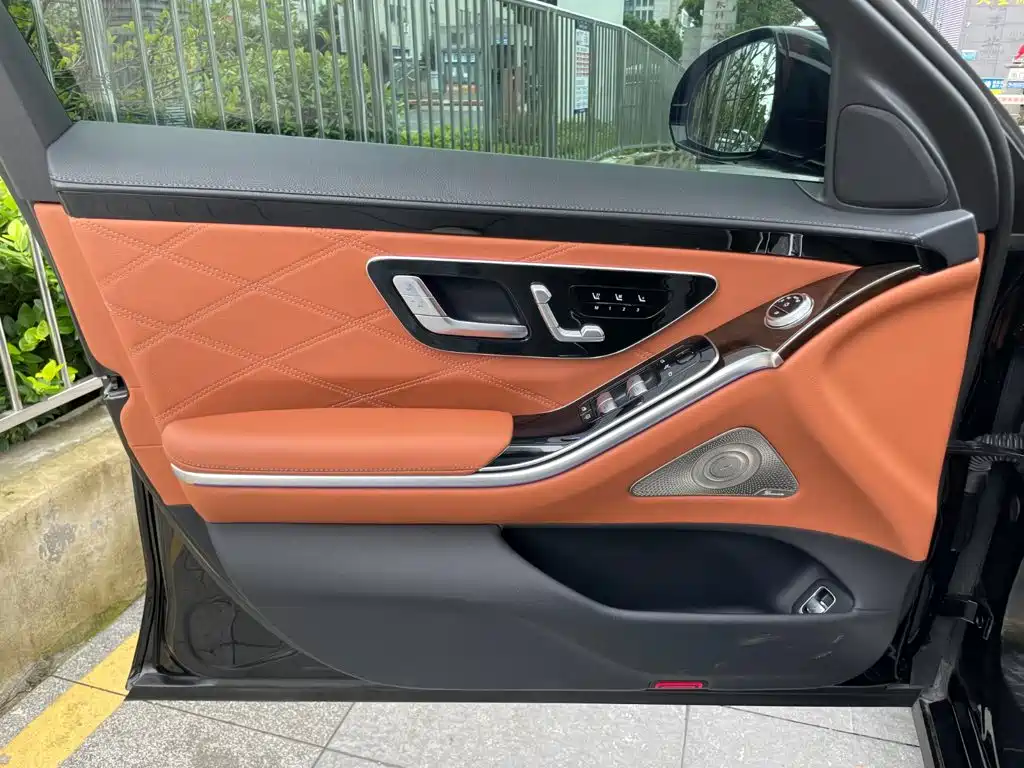 Mercedes-Benz S-Class — миниатюра 10