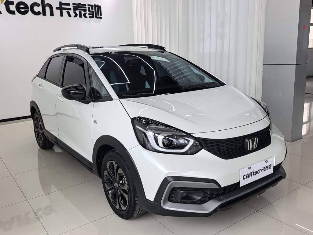 Honda Life 1.5 л 2023 г. Белый, пробег 45000 км