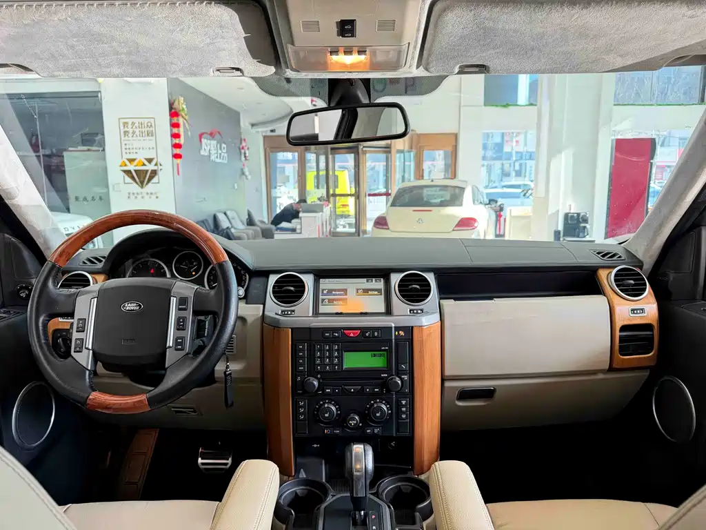 Land Rover Discovery 2010 4.0 V6 HSE