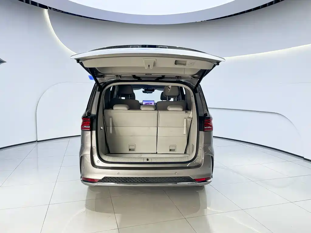 ROEWE IMAX8 NEW ENERGY