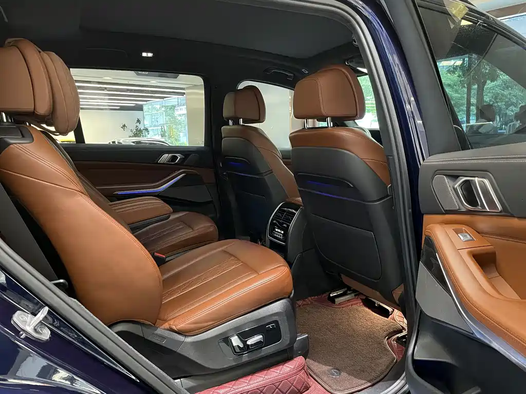 BMW X7 — миниатюра 16