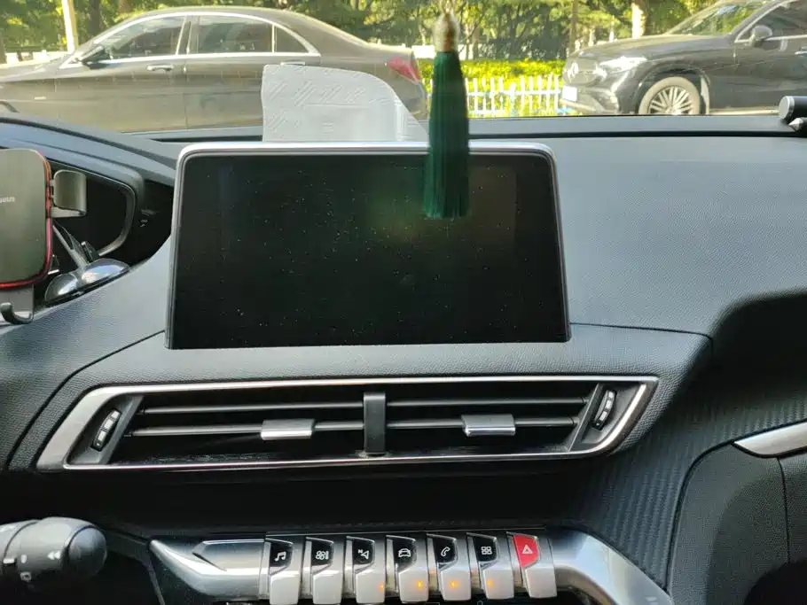 Peugeot 4008 — миниатюра 12