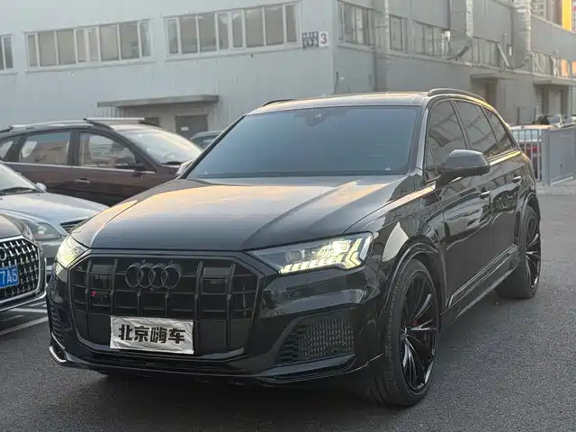 AUDI SQ7 2024