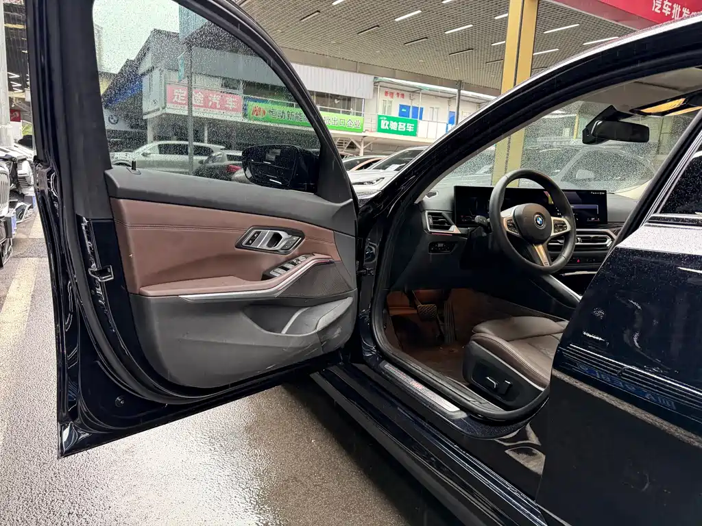 BMW i3 — миниатюра 10