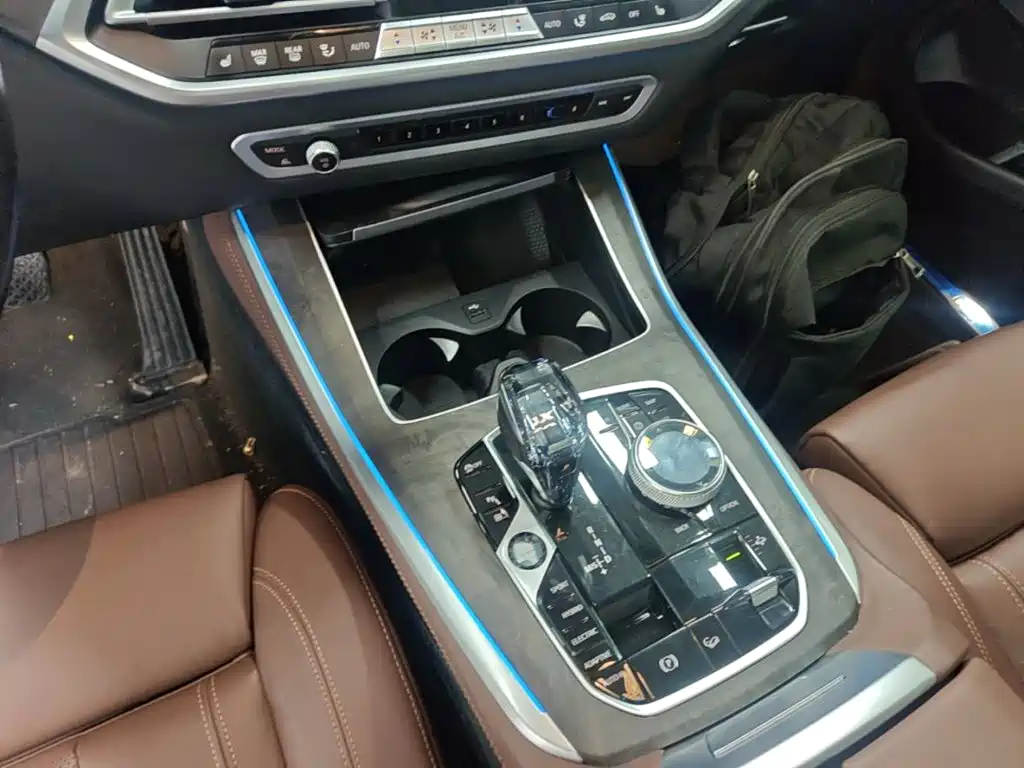 BMW X5 New Energy (Import) — миниатюра 14