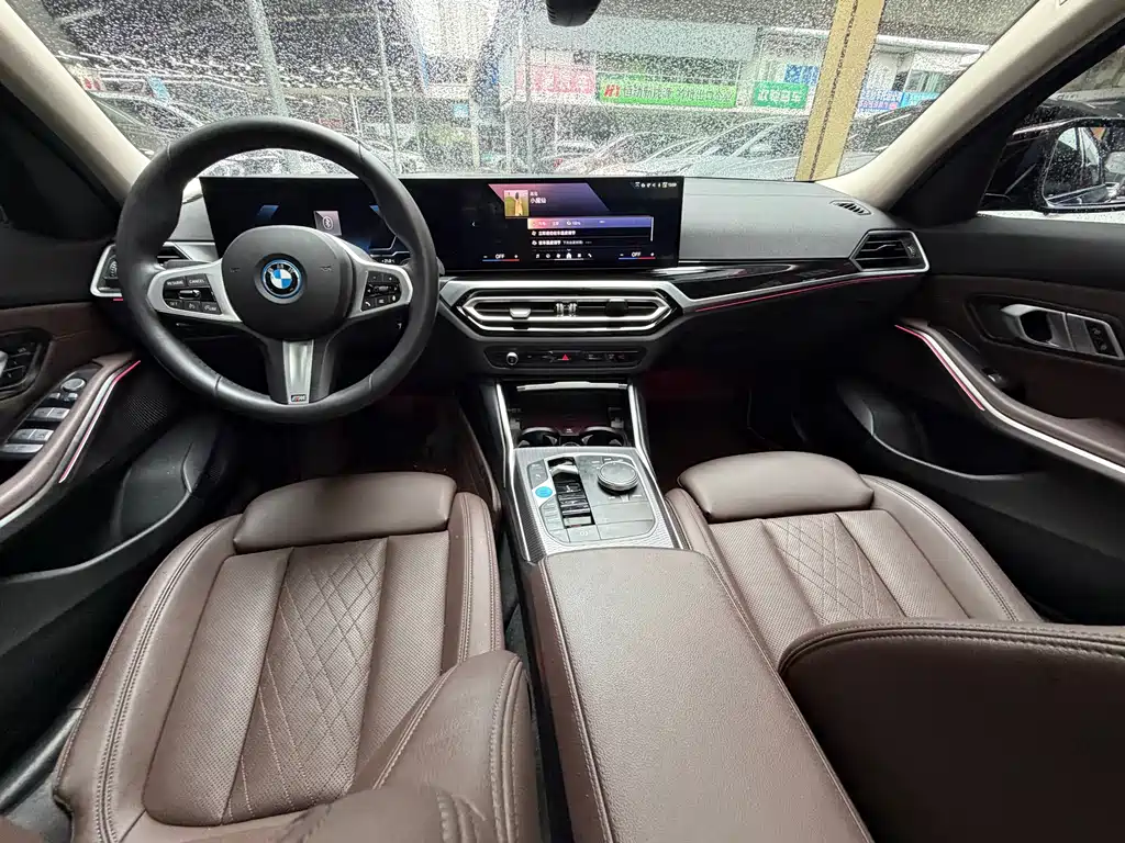 BMW i3 — миниатюра 21