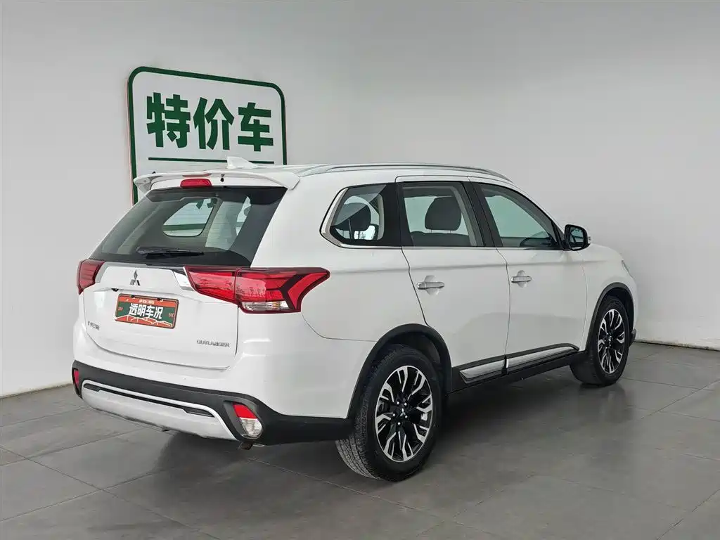 Mitsubishi Outlander 2019 2.0L Enjoy 5 мест V