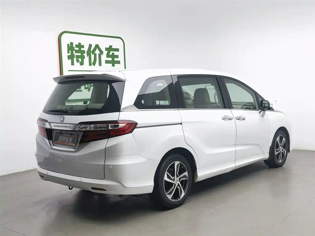 Honda Odyssey 2017 2.4L Luxury