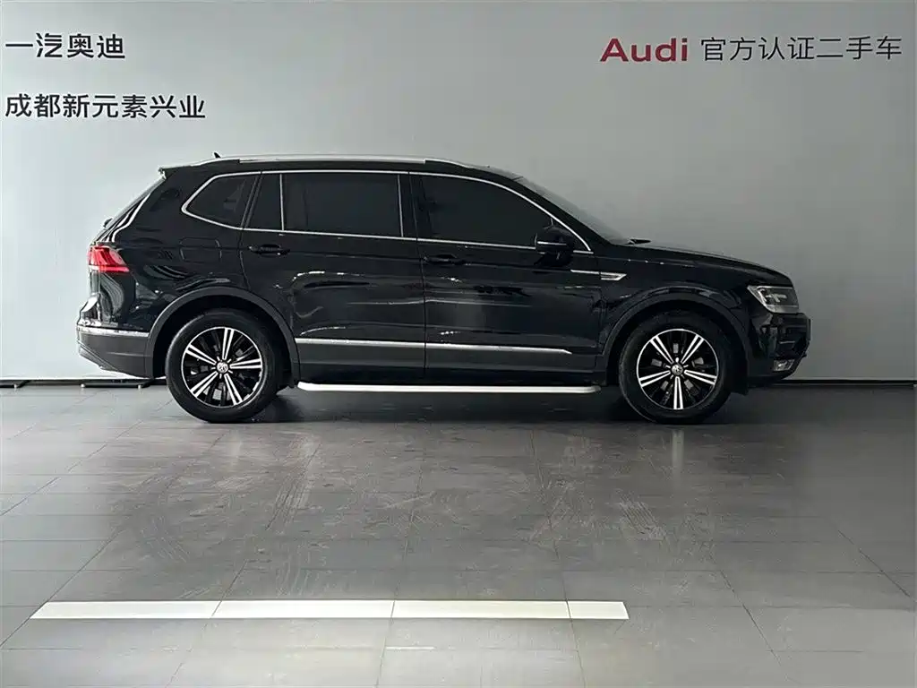 Volkswagen Tiguan L L 2019 330TSI AT Comfort V
