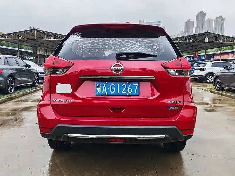 Nissan X-Trail — миниатюра 6