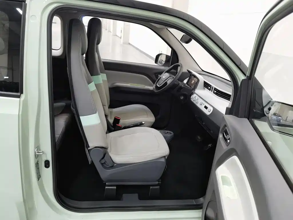 Wuling MINIEV — миниатюра 23