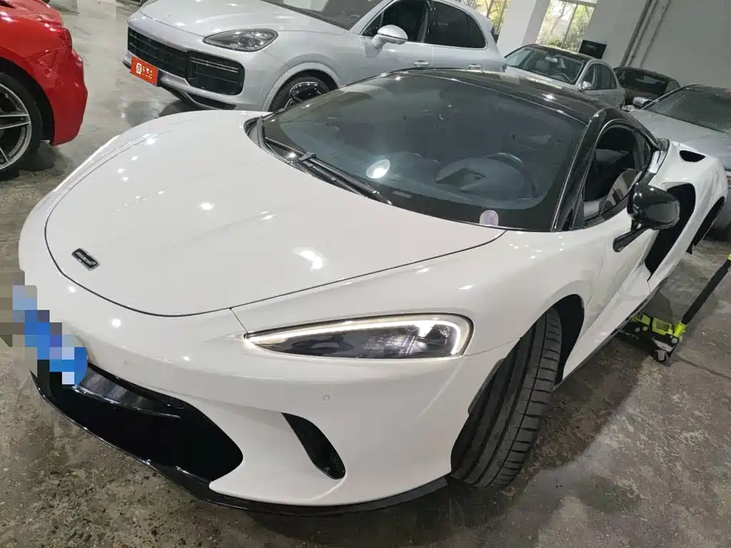 McLaren GT 2021