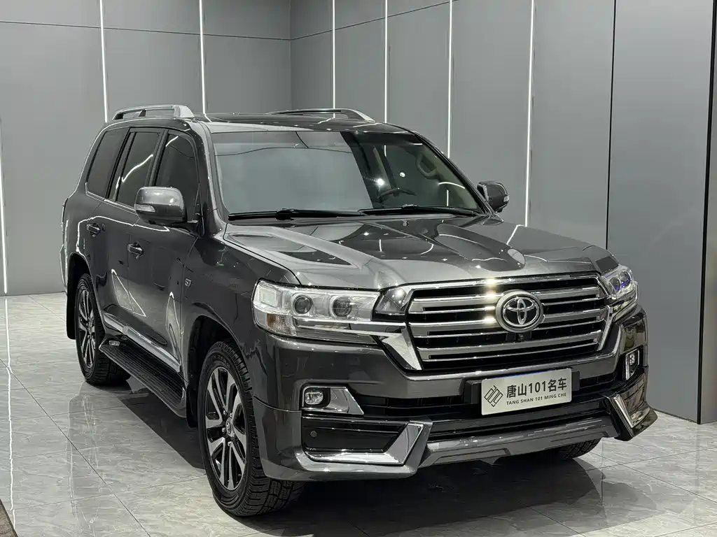 Toyota Land Cruiser 2018 5.7L VX-R