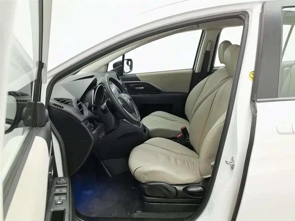 Mazda 5 2013 2.0L AT Luxury