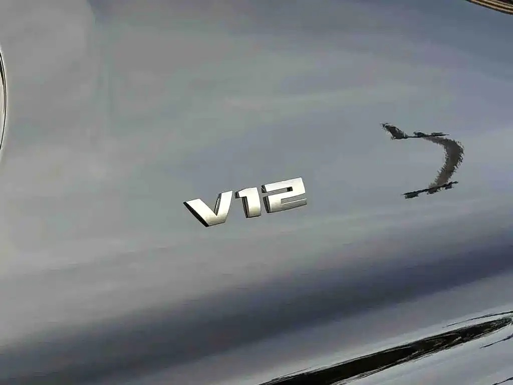 BMW 7 Series — миниатюра 7
