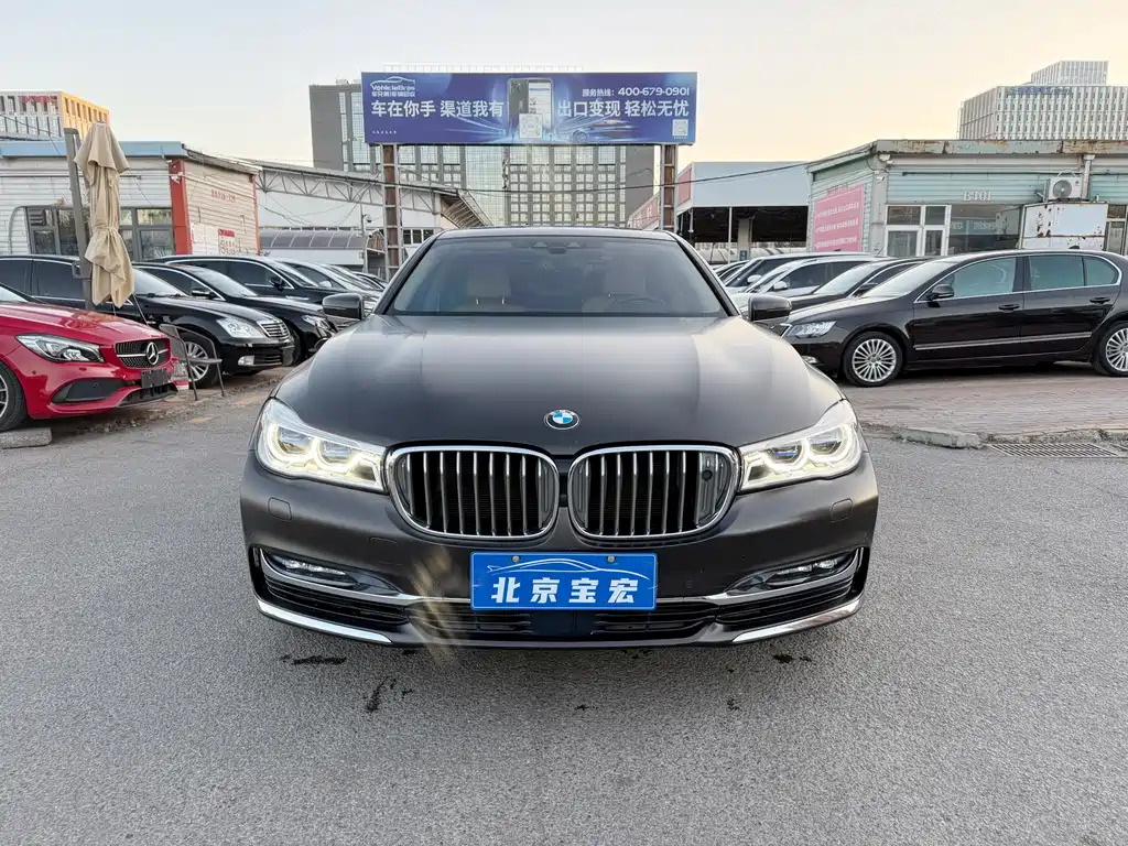 BMW 7 SERIES