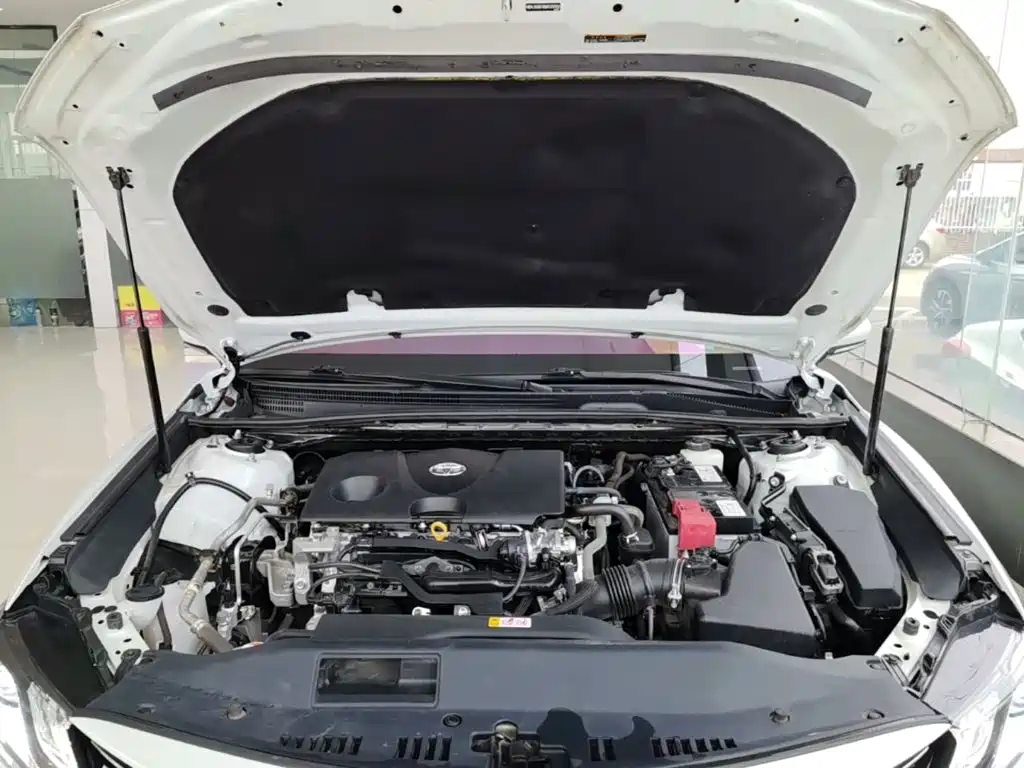 Toyota Camry — миниатюра 20