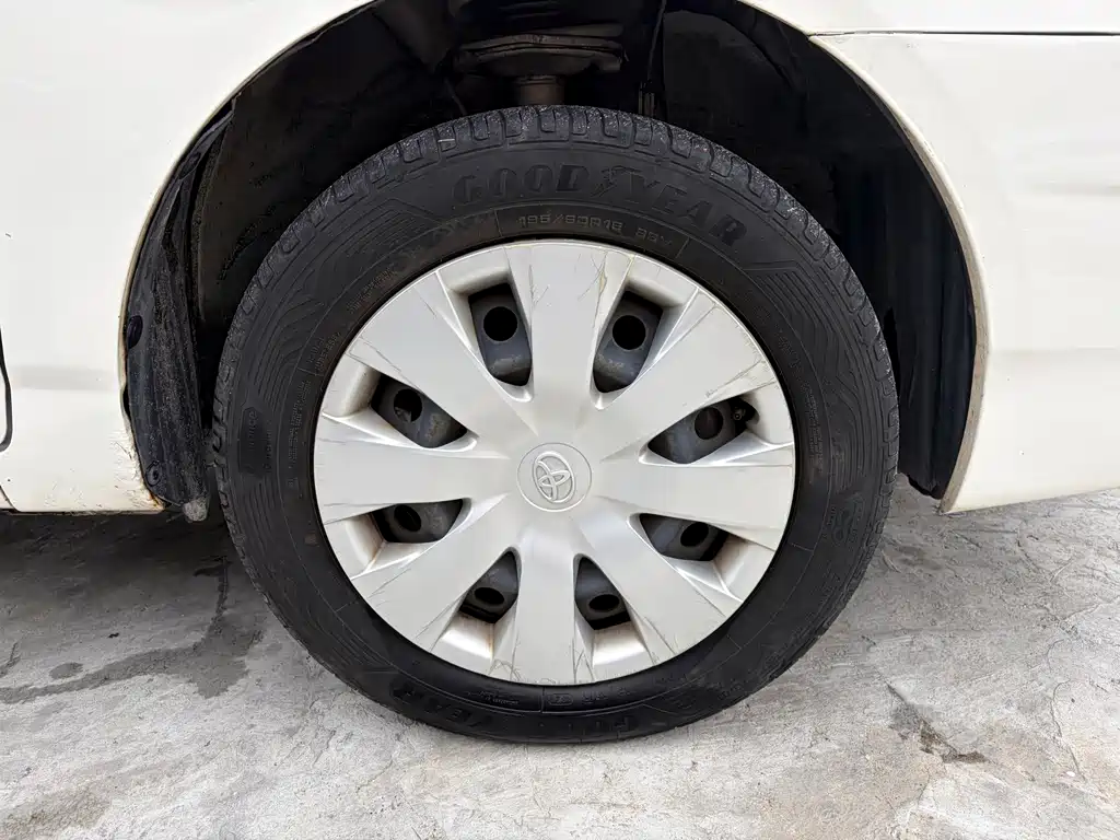 Toyota Corolla — миниатюра 13