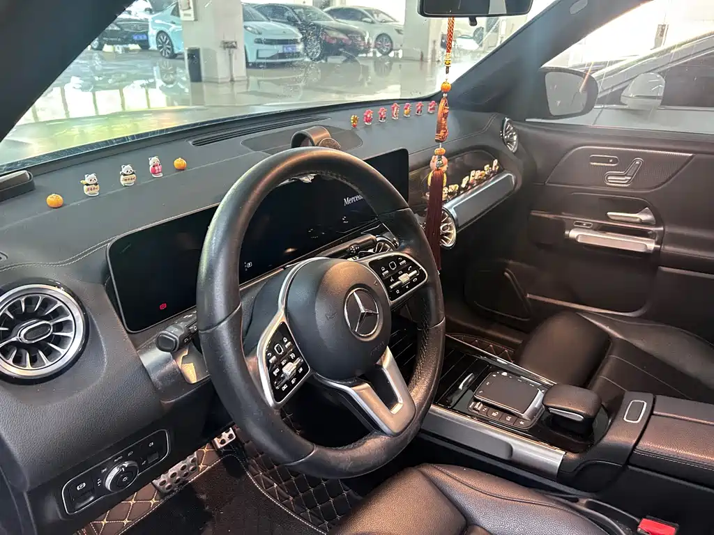 Mercedes-Benz GLB — миниатюра 3