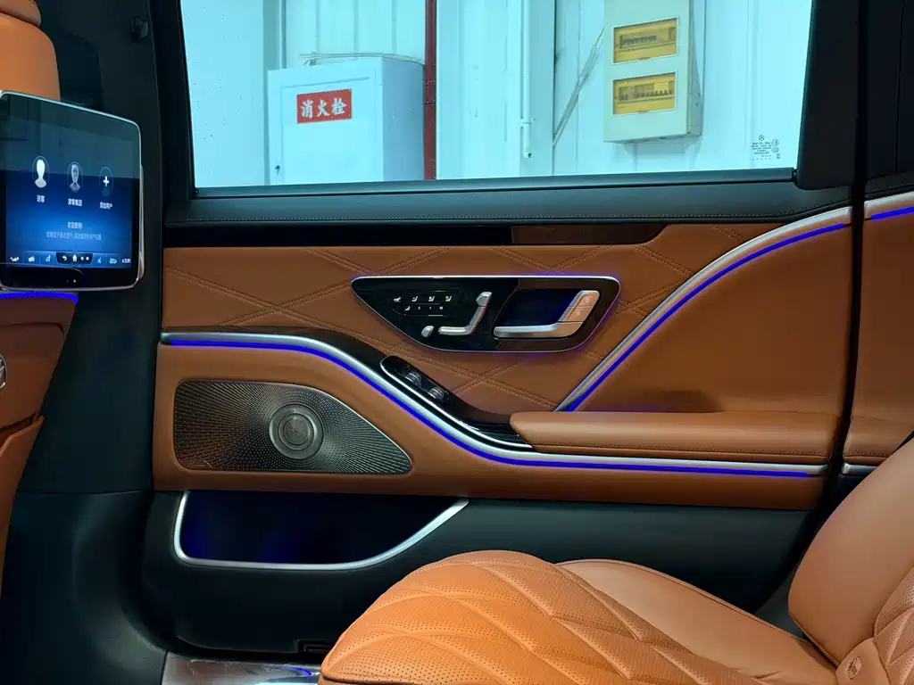 Mercedes-Benz S-Class — миниатюра 26