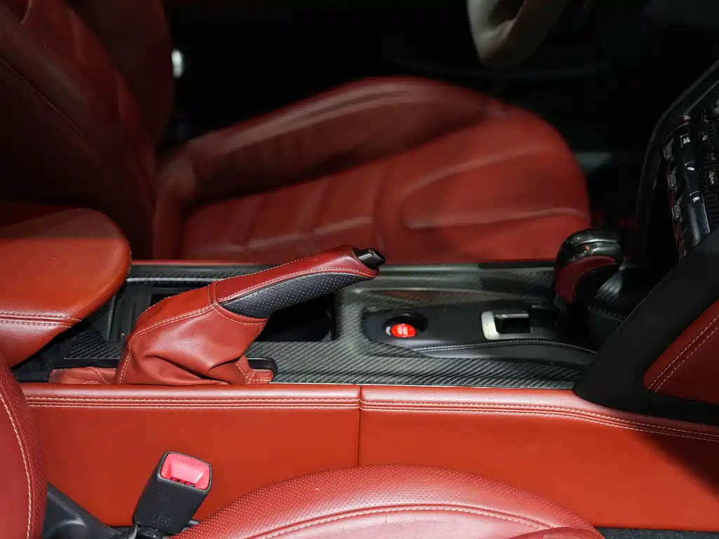 Nissan GT-R — миниатюра 23