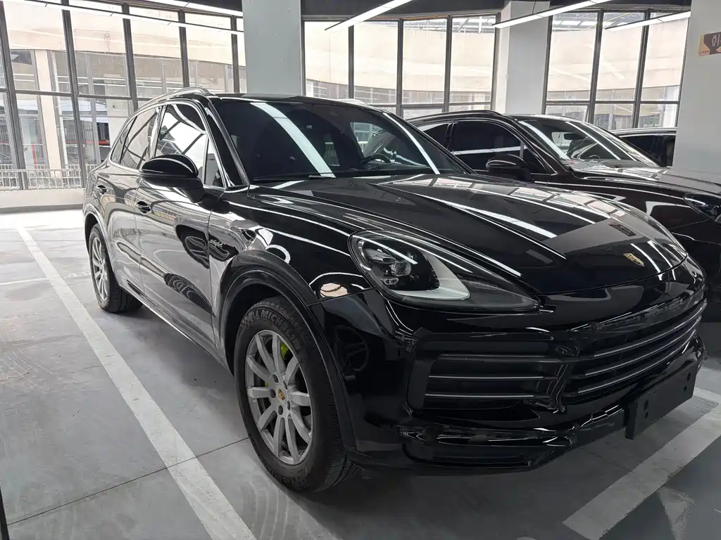 Porsche Cayenne Hybrid — миниатюра 3